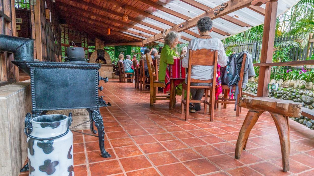 El Jardin Hotel & Restaurante Puyo Extérieur photo