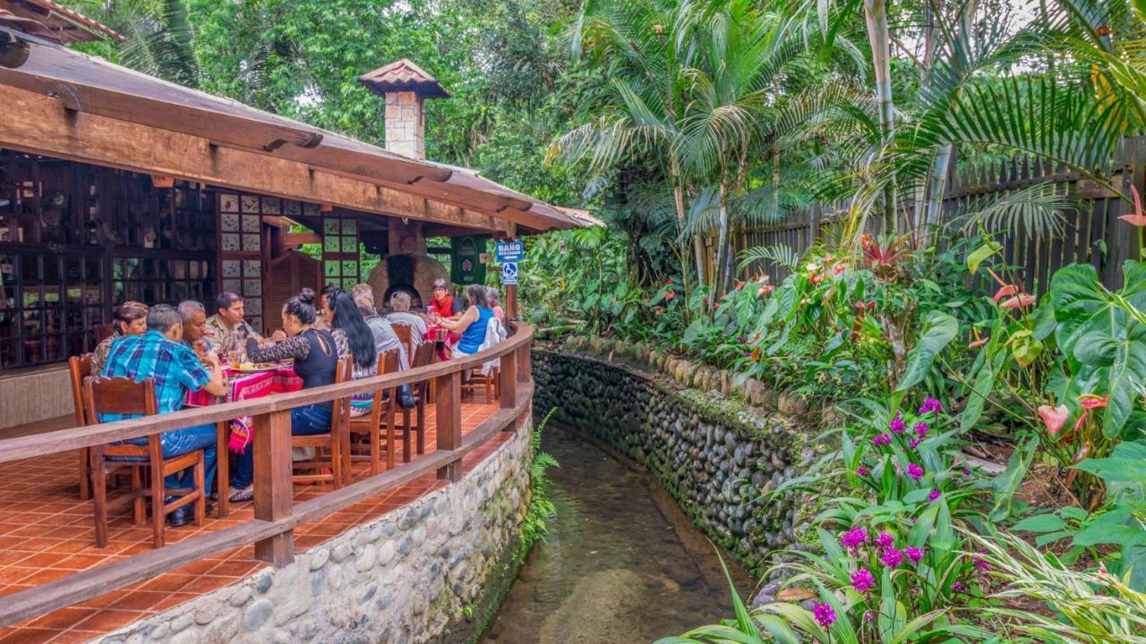 El Jardin Hotel & Restaurante Puyo Extérieur photo